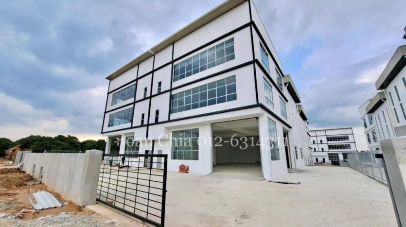 SKUDAI FACTORY FOR SALE