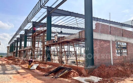 Detached Factory for Sale in Senai, 2024